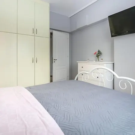 Apartmán Ena - 2Br Relaxing Apt Near Corfu Town *