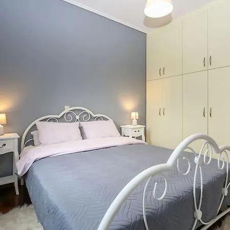 Apartmán Ena - 2Br Relaxing Apt Near Corfu Town Kanálion