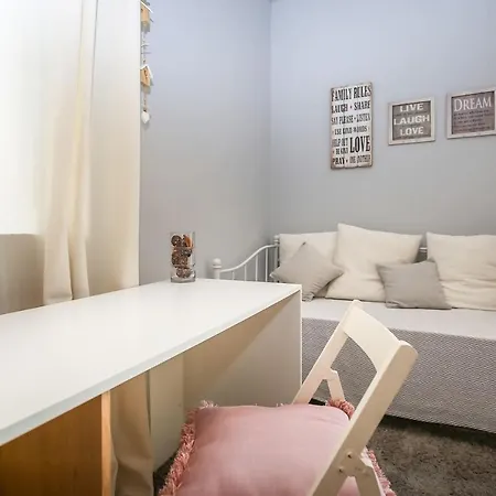 Ena - 2Br Relaxing Apt Near Corfu Town